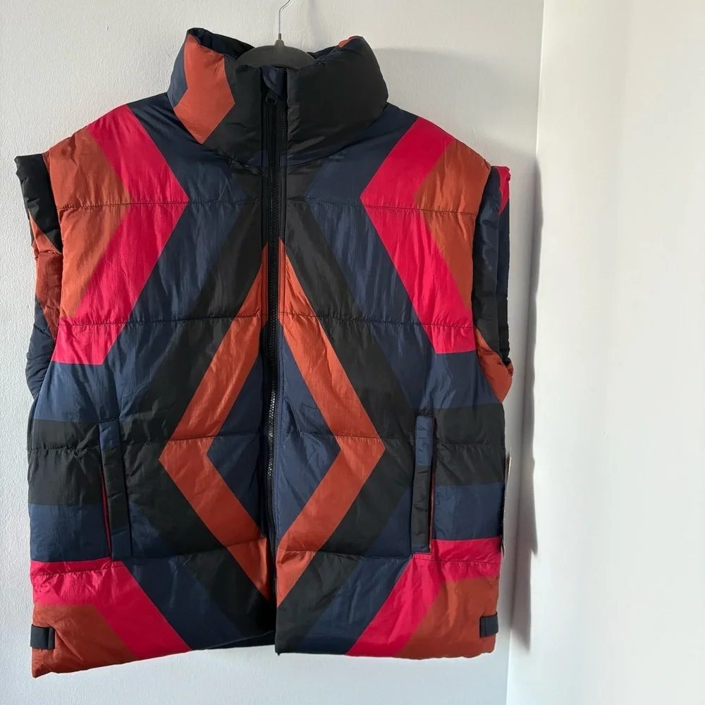 Free People Puffer Vest In a bubble Printed Vest Colorblock Print Size S NWT - Picture 8 of 17